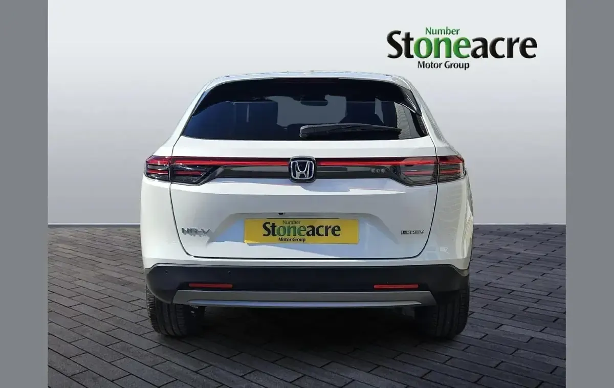 Used Honda HR-V Elegance 131 HP (96 kW) 2025 White SUV