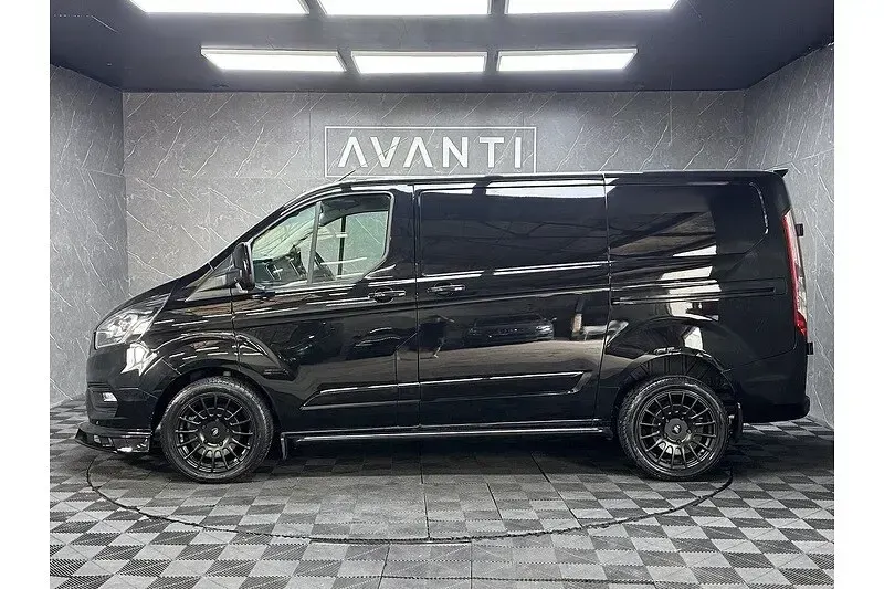 Used Ford Transit Custom Limited 130 HP (95 kW) 2021 Black Van