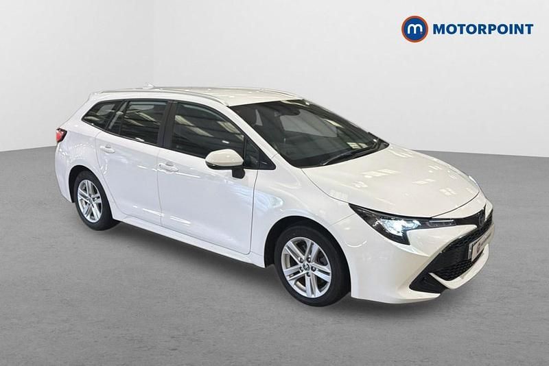 Usado Toyota Corolla 184 HP (135 kW) 2022 Branco Carrinha