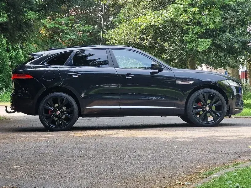 Used Jaguar F-Pace S 300 HP (220 kW) 2017 Black SUV