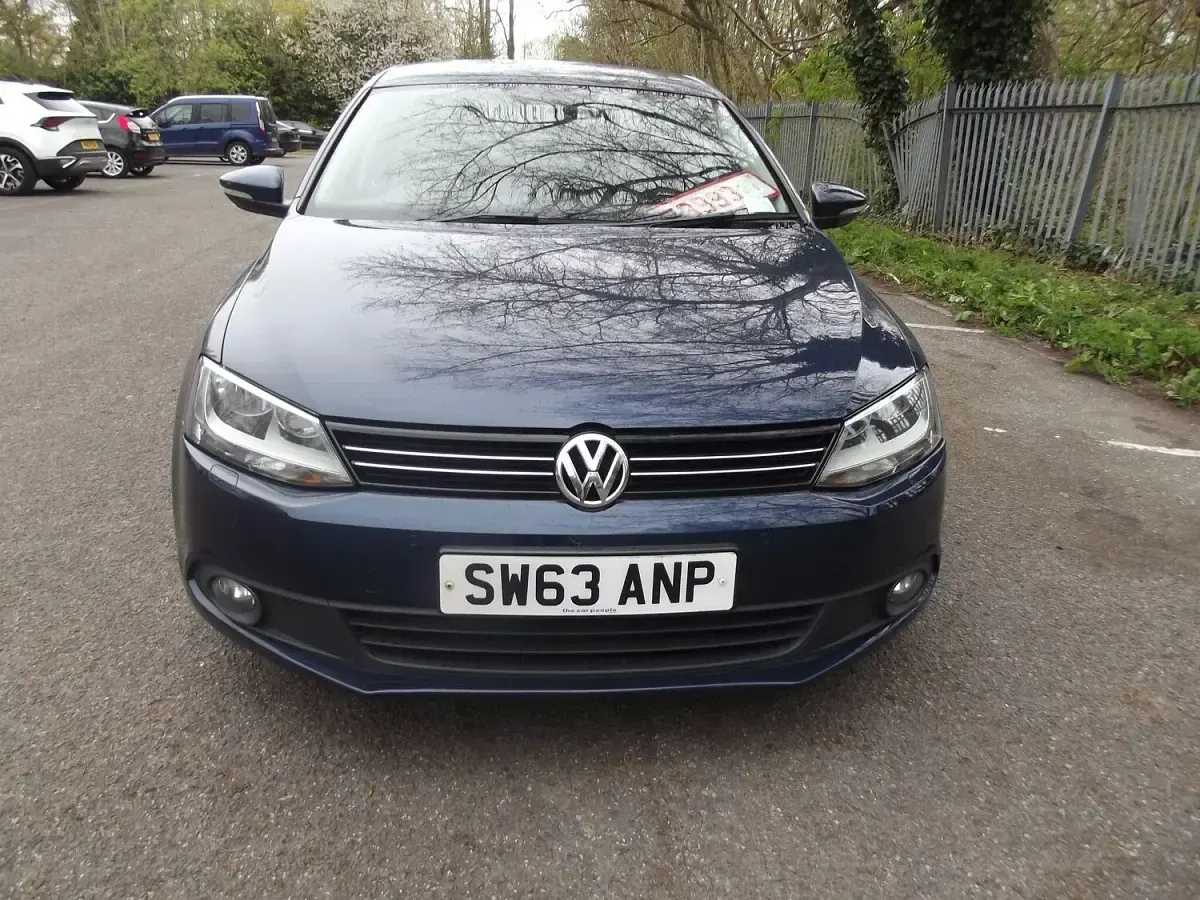 Used VW Jetta SE 105 HP (77 kW) 2013 Blue Sedan