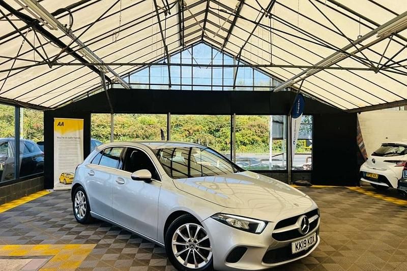 Silver Used 2019 Mercedes A180 Hatchback | £12,995 (Good price) - Image 1/1