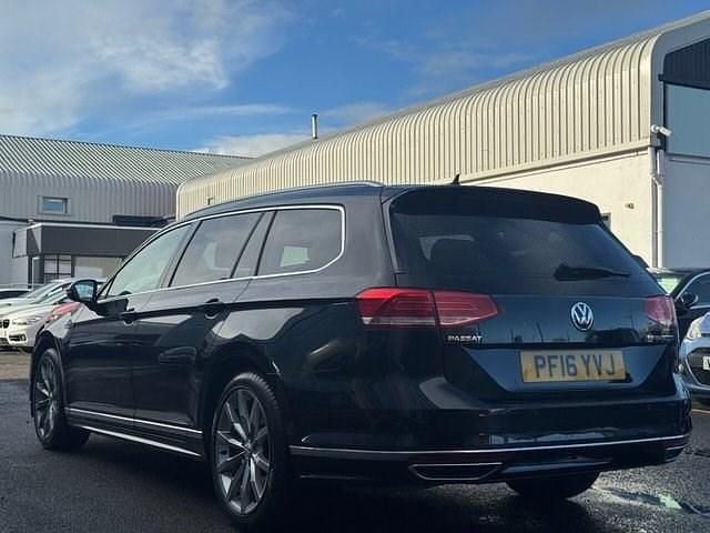 Used VW Passat R-line 240 HP (176 kW) 2016 Black Estate