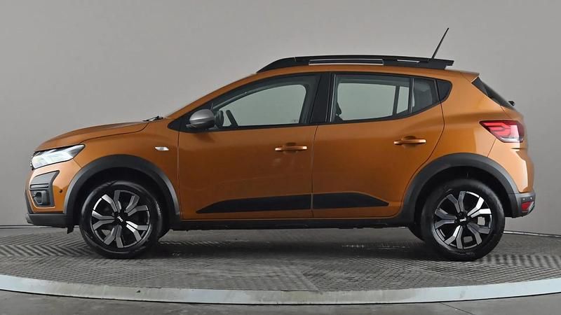 Used Dacia Sandero Journey 91 HP (66 kW) 2023 Orange Hatchback