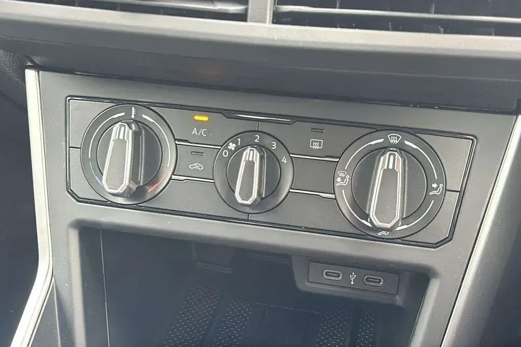 Ny VW Taigo Match 115 HK (84 kW) 2025 Grå SUV