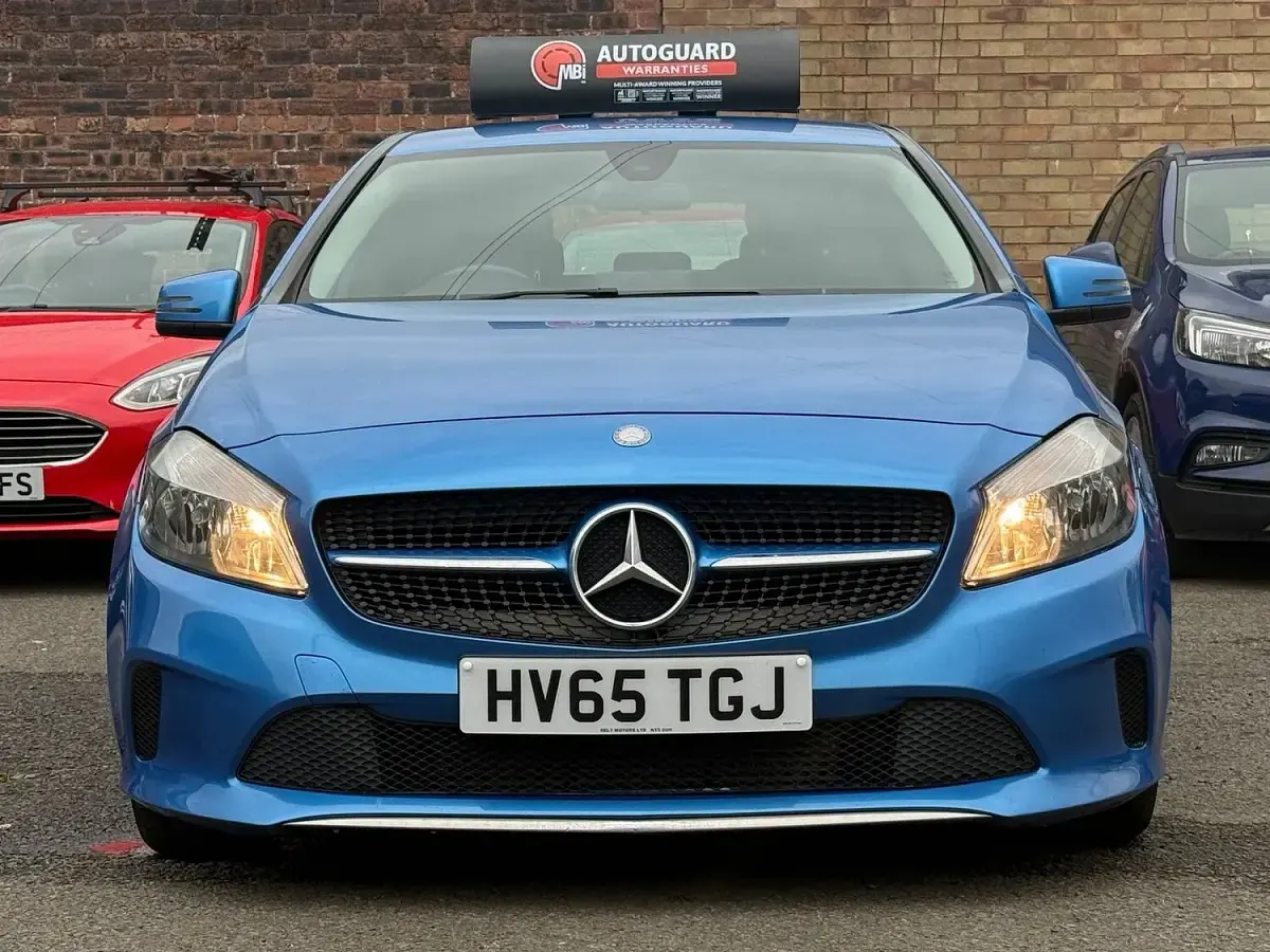 Used Mercedes A180 SE 109 HP (80 kW) 2015 Blue Hatchback