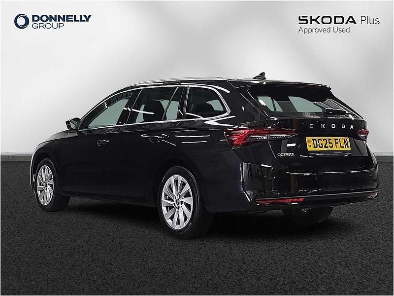 Used Skoda Octavia SE L 110 HP (80 kW) 2025 Black magic pearl effect Estate