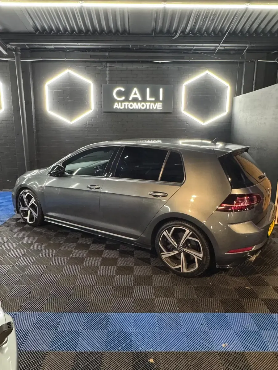 Używany VW Golf VII R 2017 Szary Hatchback