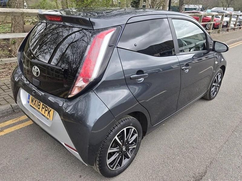 Used Toyota Aygo x-style 68 HP (50 kW) 2018 Black Hatchback