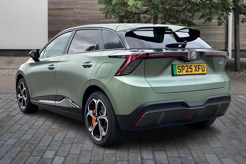 Used MG MG4 EV 319 kW (435 HP) 2025 Green Hatchback