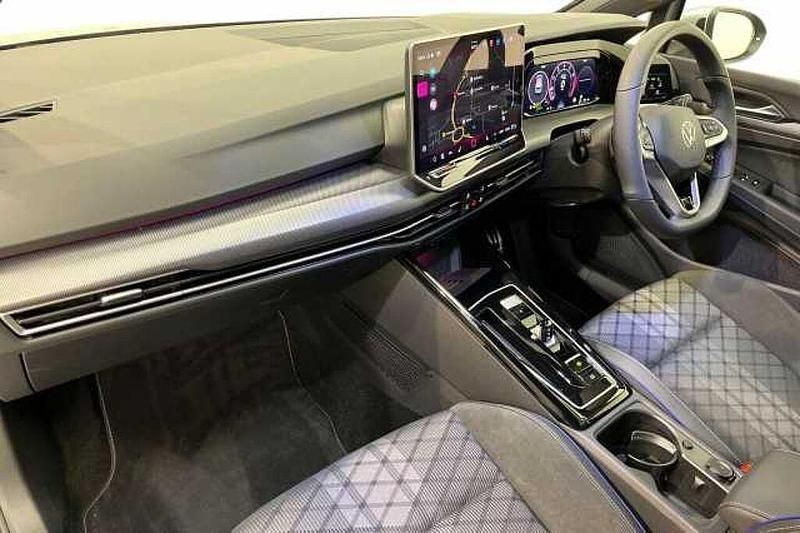 Used VW Golf VIII R-line 150 HP (110 kW) 2026 Oyster silver Hatchback