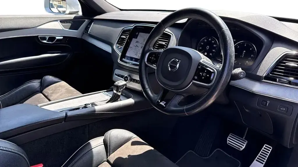 Used Volvo XC90 R-Design 2018 Grey SUV
