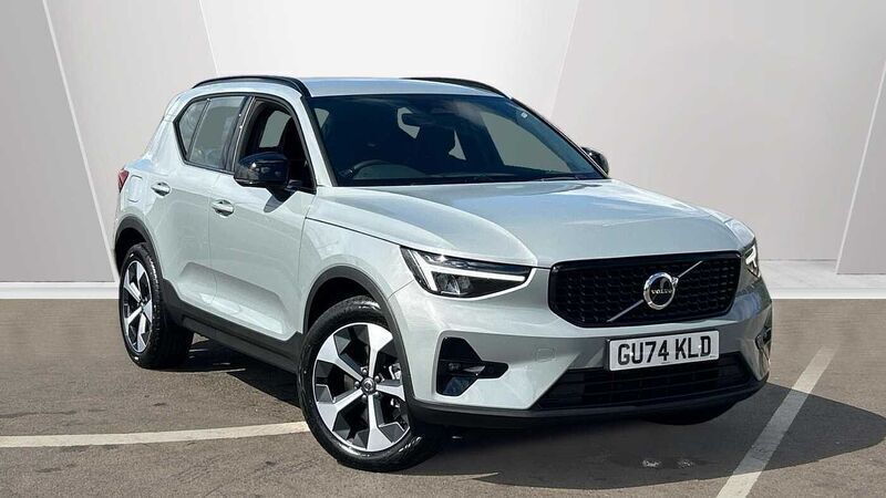 Grey Used 2024 Volvo XC40 Plus SUV | £33,850 (Fair price) - Image 1/3
