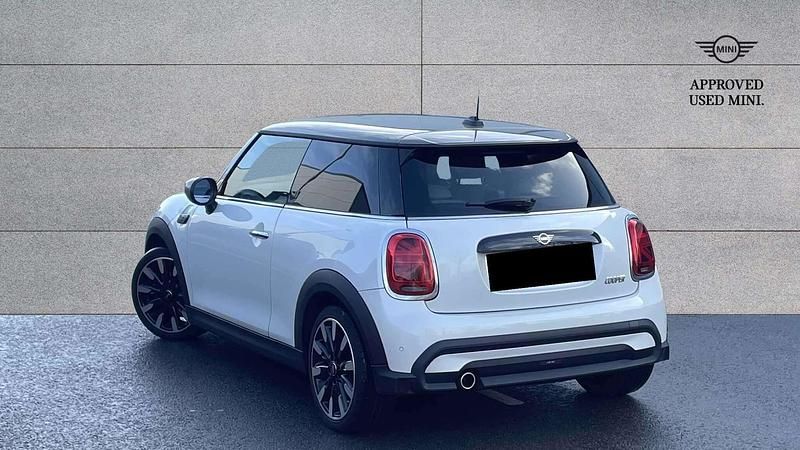 Used Mini Cooper Exclusive 134 HP (98 kW) 2023 White Hatchback