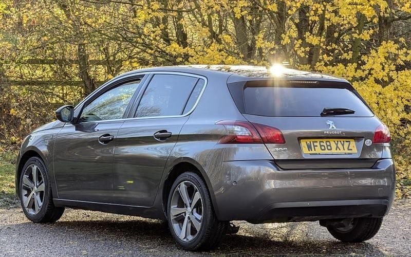 Used Peugeot 308 131 HP (96 kW) 2020 Hatchback