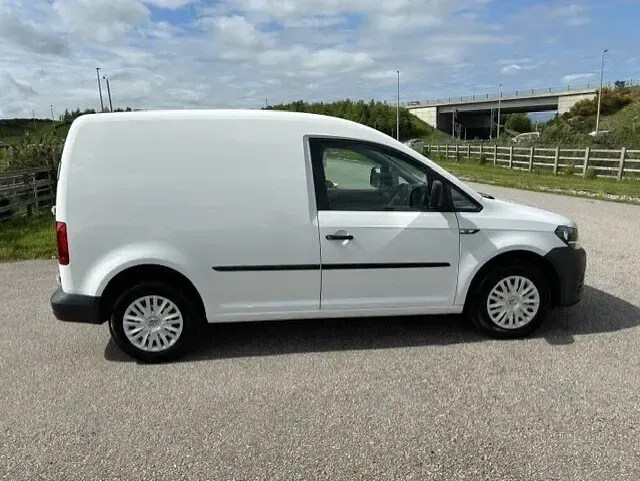 Used VW Caddy Startline 75 HP (55 kW) 2017 White MPV