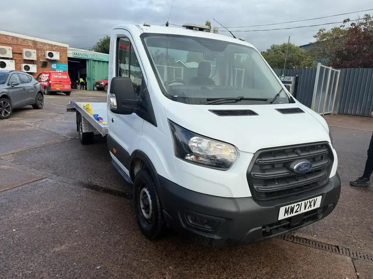 Second-hand Ford Transit 130 CP (95 kW) 2021 Alb Cabrio