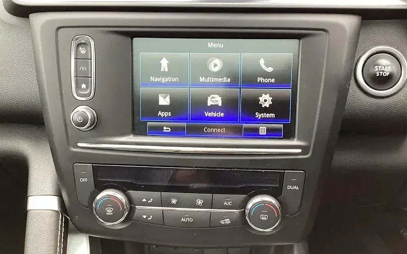 Used Renault Kadjar Signature 131 HP (96 kW) 2015 Red SUV