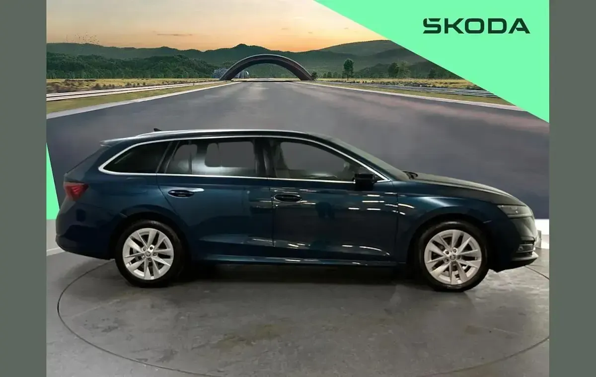 Used Skoda Octavia SE L 147 HP (108 kW) 2022 Blue Estate