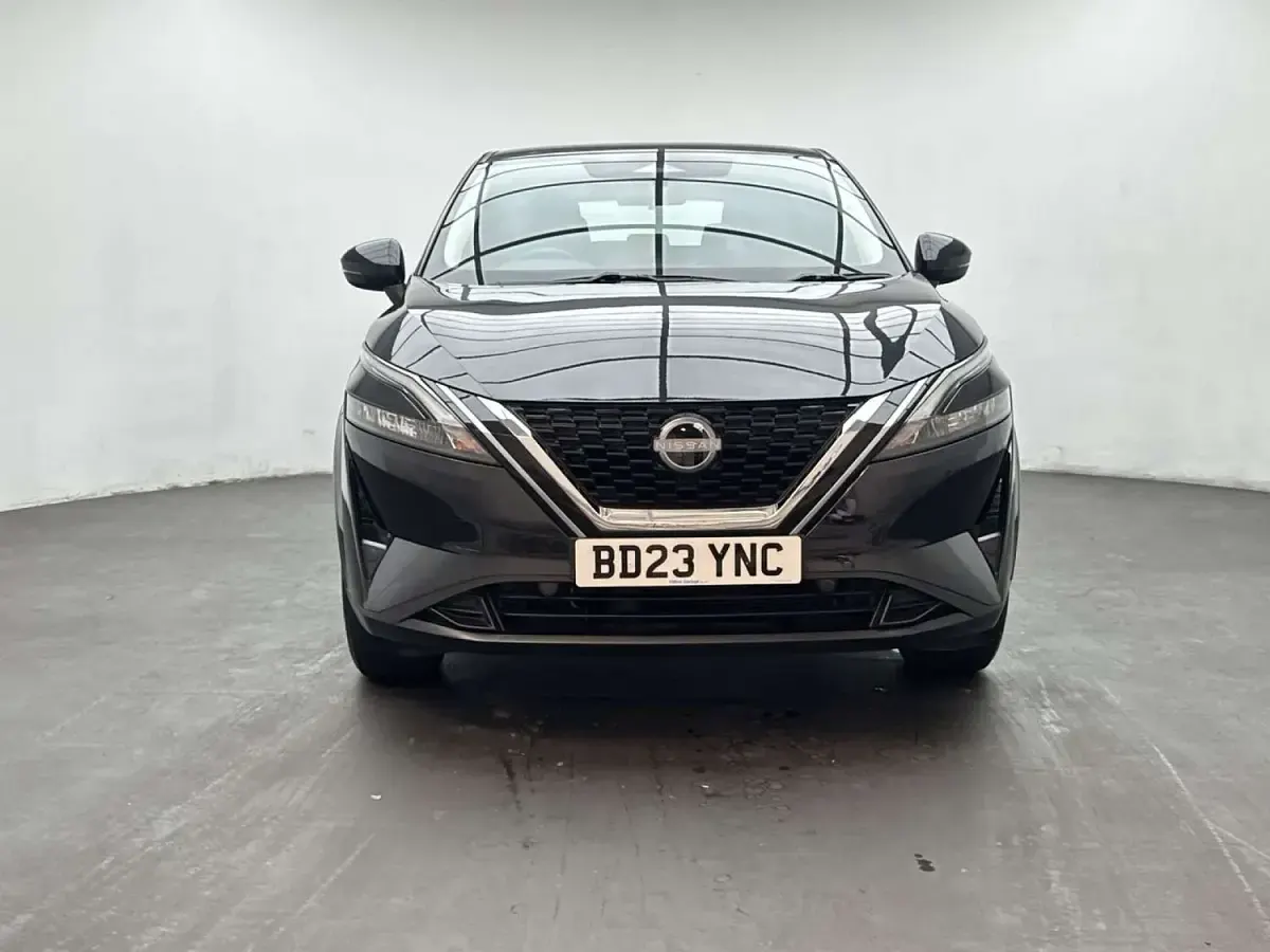 Used Nissan Qashqai Acenta Premium 140 HP (102 kW) 2023 Black SUV