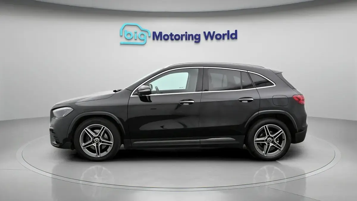 Used Mercedes GLA200 Executive 163 HP (119 kW) 2024 Black SUV