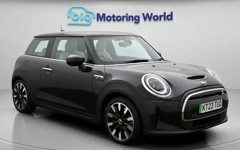 Used Mini Cooper Level 3 135 kW (184 HP) 2023 Hatchback