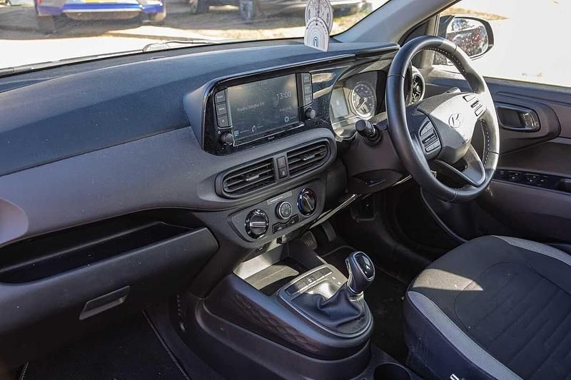 Used Hyundai i10 SE 84 HP (61 kW) 2022 Black Hatchback