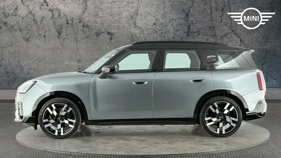 Used Mini Countryman 227 kW (309 HP) 2024 Green SUV