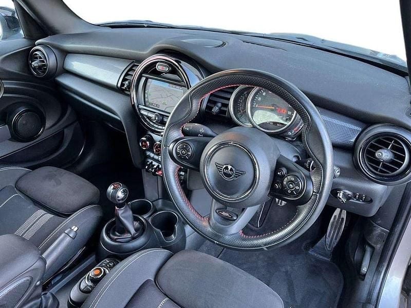 Used Mini Cooper Sport 134 HP (98 kW) 2020 Silver Hatchback