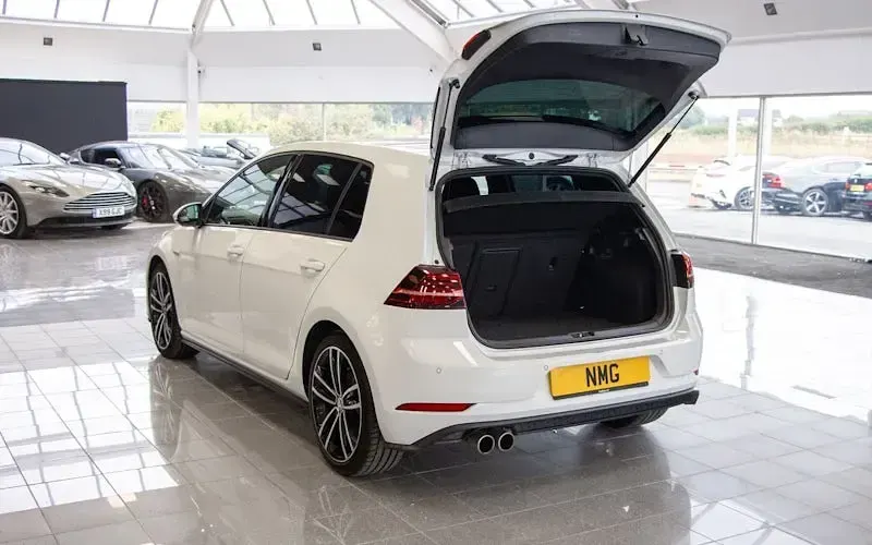 Used VW Golf VII GTD 184 HP (135 kW) 2018 Silver Hatchback