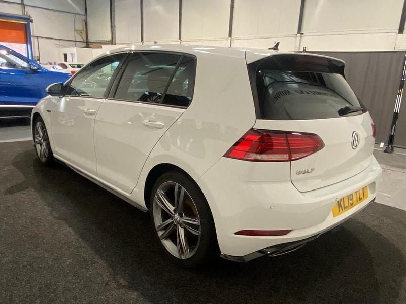 Used VW Golf VII R-line 150 HP (110 kW) 2019 White Hatchback