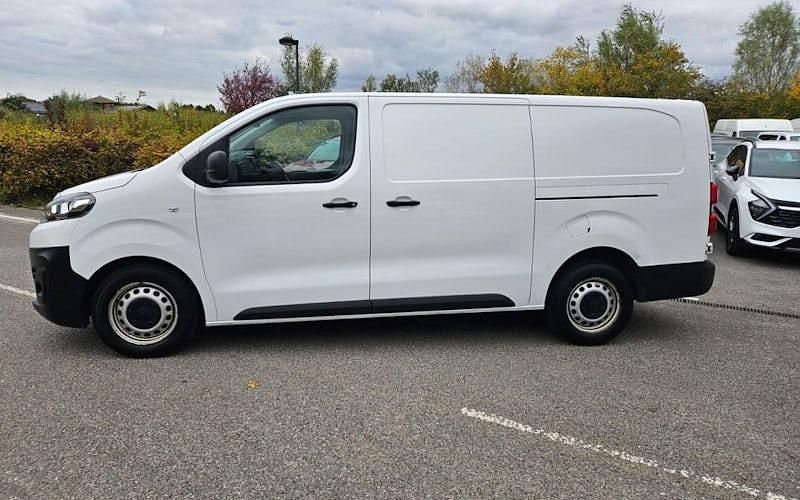 Used Citroën Dispatch 101 HP (74 kW) 2020 White MPV