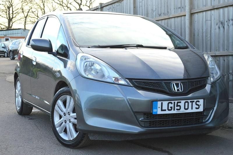 Used Honda Jazz ES 2015 Grey Hatchback