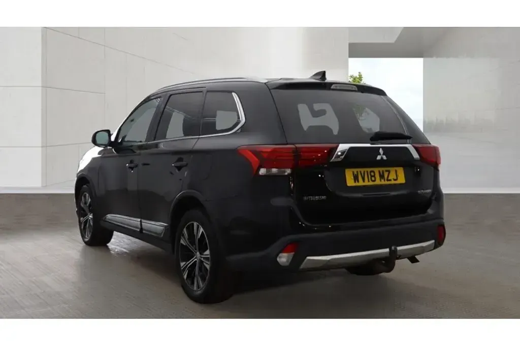 Used Mitsubishi Outlander 147 HP (108 kW) 2018 Black SUV