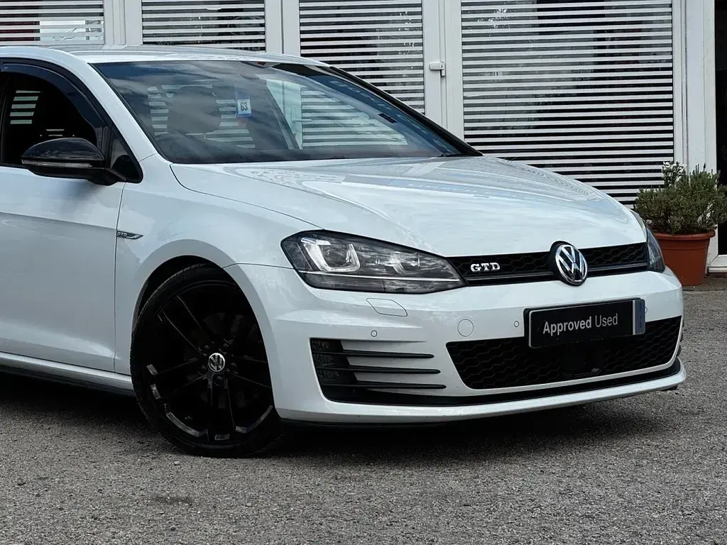 Used VW Golf VII GTD 184 HP (135 kW) 2016 White Hatchback