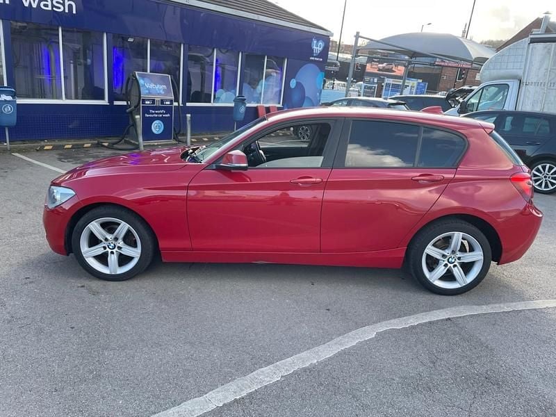 Used BMW 116 Sport Line 2015 Red Hatchback