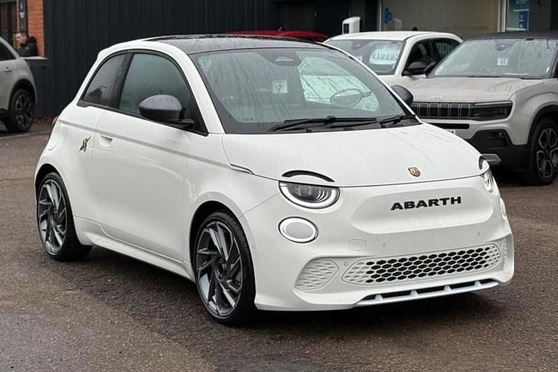 New 2025 Abarth 500e Hatchback | £25,995 (Fair price) - Image 1/1