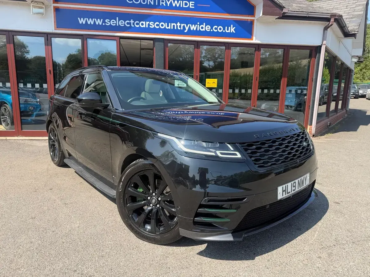Used Land Rover Range Rover Velar SE Dynamic 300 HP (220 kW) 2019 Black SUV