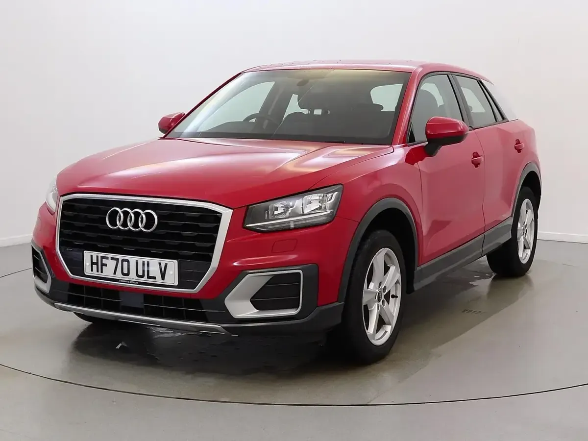 Used Audi Q2 Sport 116 HP (85 kW) 2020 Red SUV