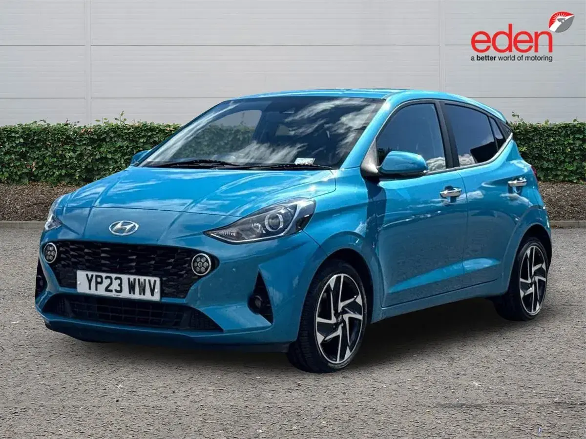 Used Hyundai i10 Premium 67 HP (49 kW) 2023 Turquoise Hatchback