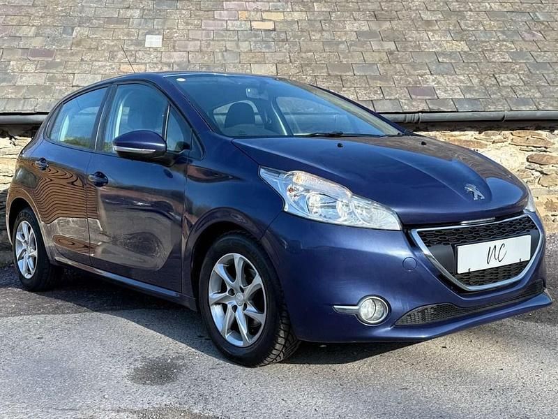 Gebraucht Peugeot 208 Active 68 PS (50 kW) 2014 Blau Kleinwagen