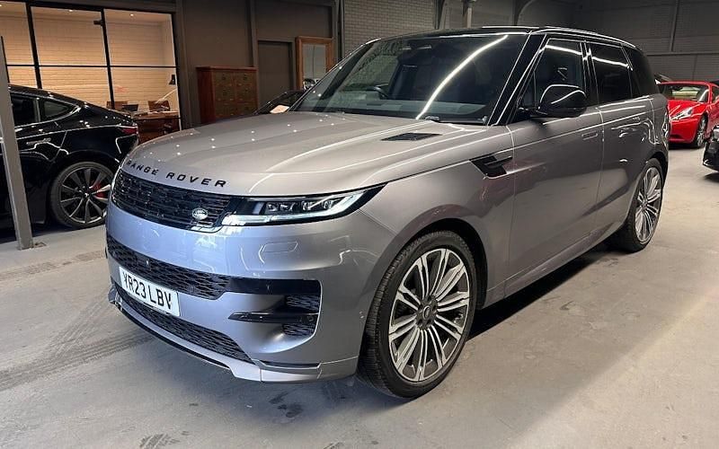 Second-hand Land Rover Range Rover Sport SE Dynamic 300 CP (220 kW) 2025 SUV