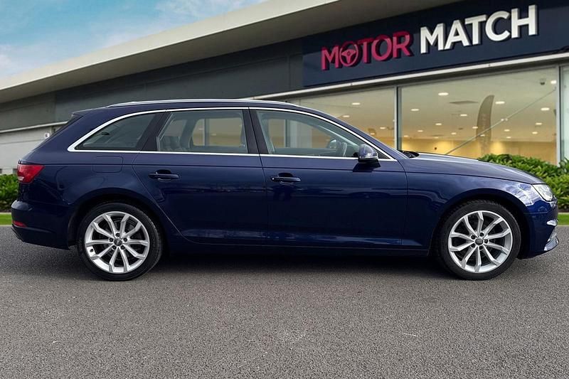 Used Audi A4 Sport 2019 Blue Estate