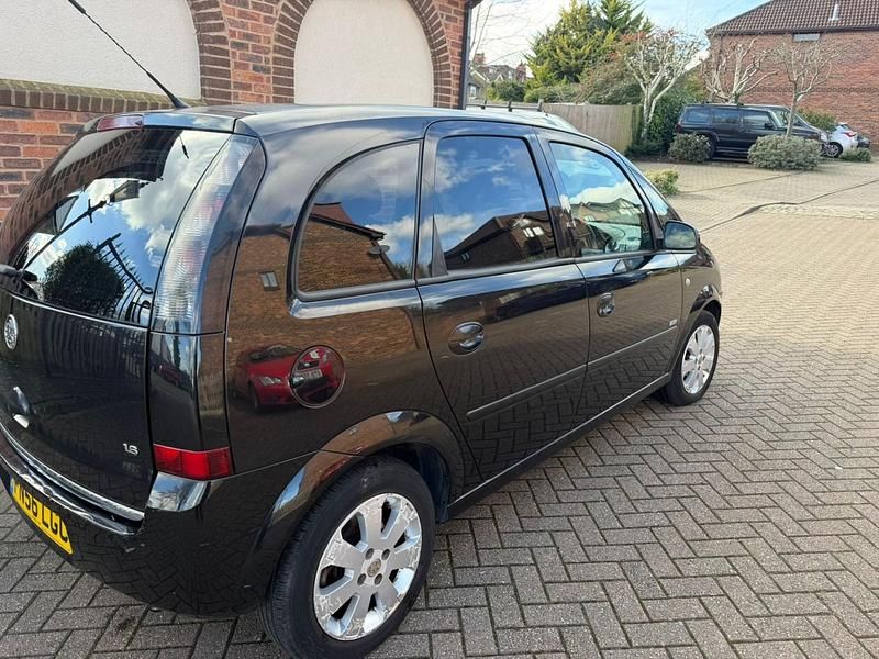 Second-hand Vauxhall Meriva Design Edition 2006 Negru Monovolum