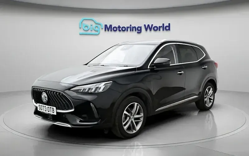 Usado MG HS Trophy 162 CV (119 kW) 2024 Negro SUV
