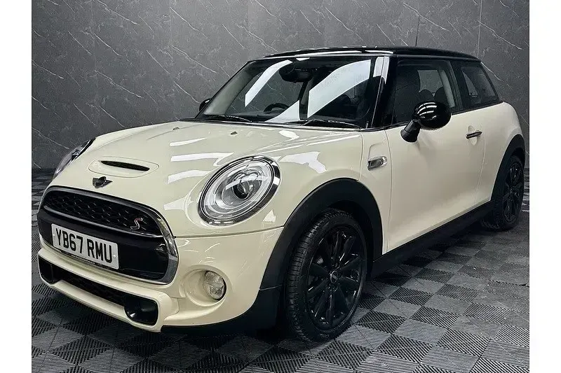 Second-hand Mini Cooper S Hatch 2017 Alb Hatchback
