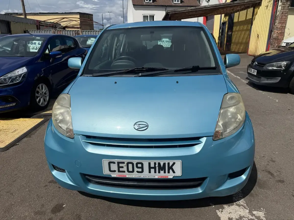 Used Daihatsu Sirion 69 HP (50 kW) 2009 Blue Hatchback