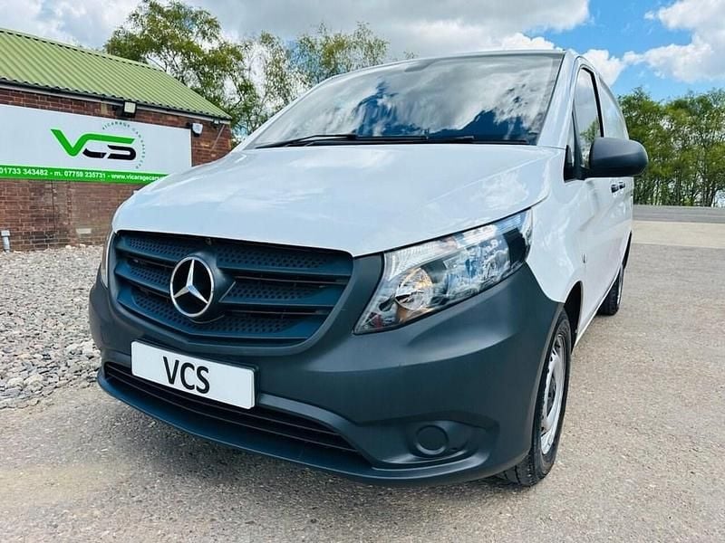 Begagnad Mercedes Vito 114 HK (83 kW) 2017 Vit Van