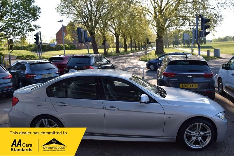 Usado BMW 330 M Sport 2017 Plateado Berlina