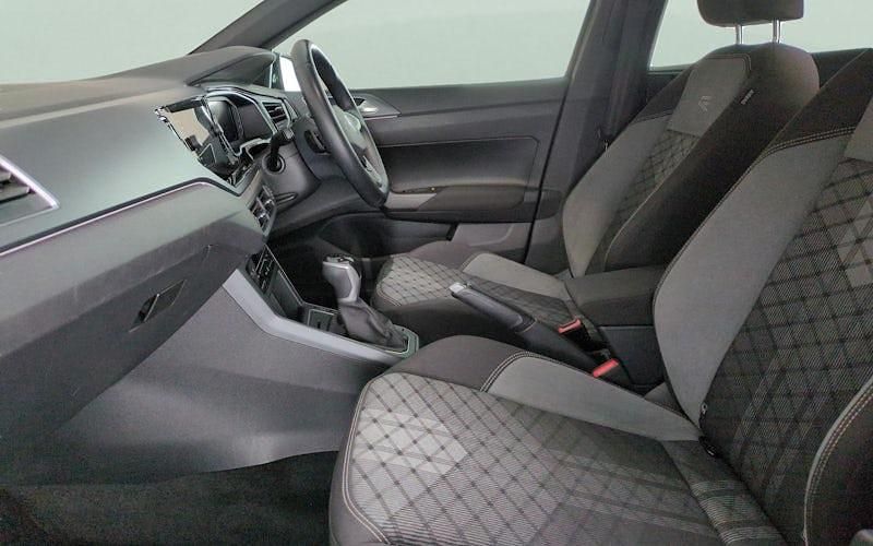 Used VW Polo R-line 95 HP (69 kW) 2024 Hatchback